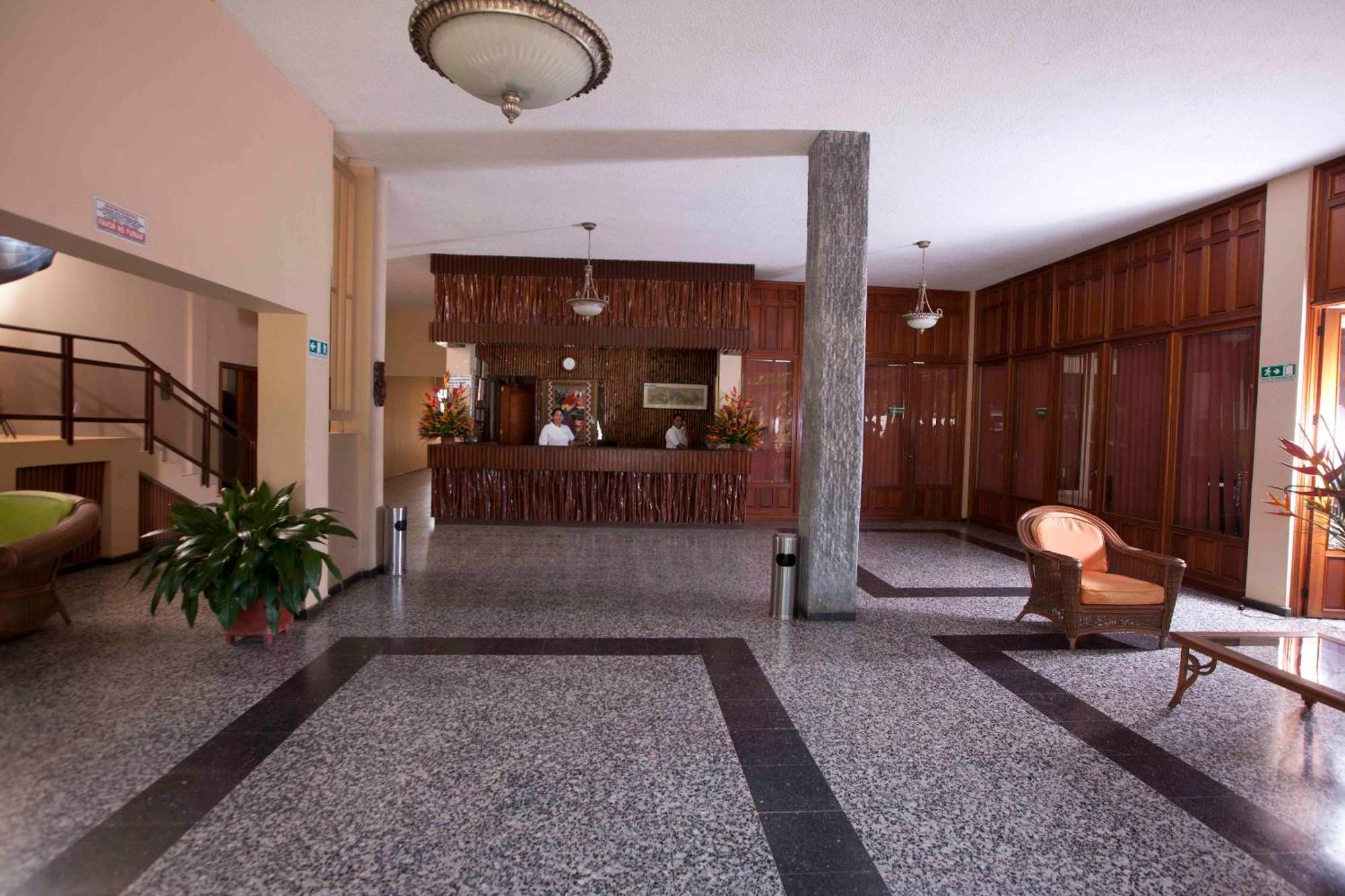 Hotel Anaconda Leticia Bagian luar foto