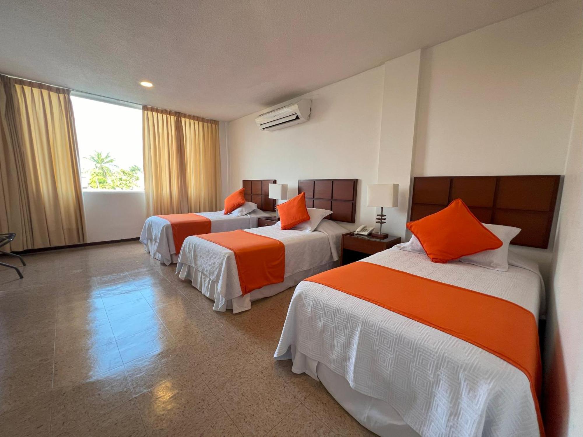 Hotel Anaconda Leticia Bagian luar foto