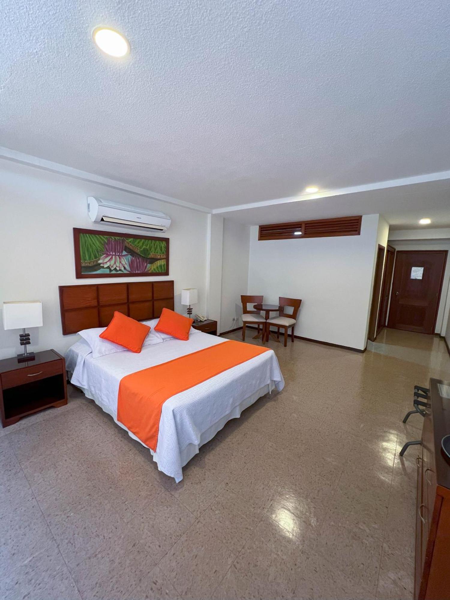Hotel Anaconda Leticia Bagian luar foto
